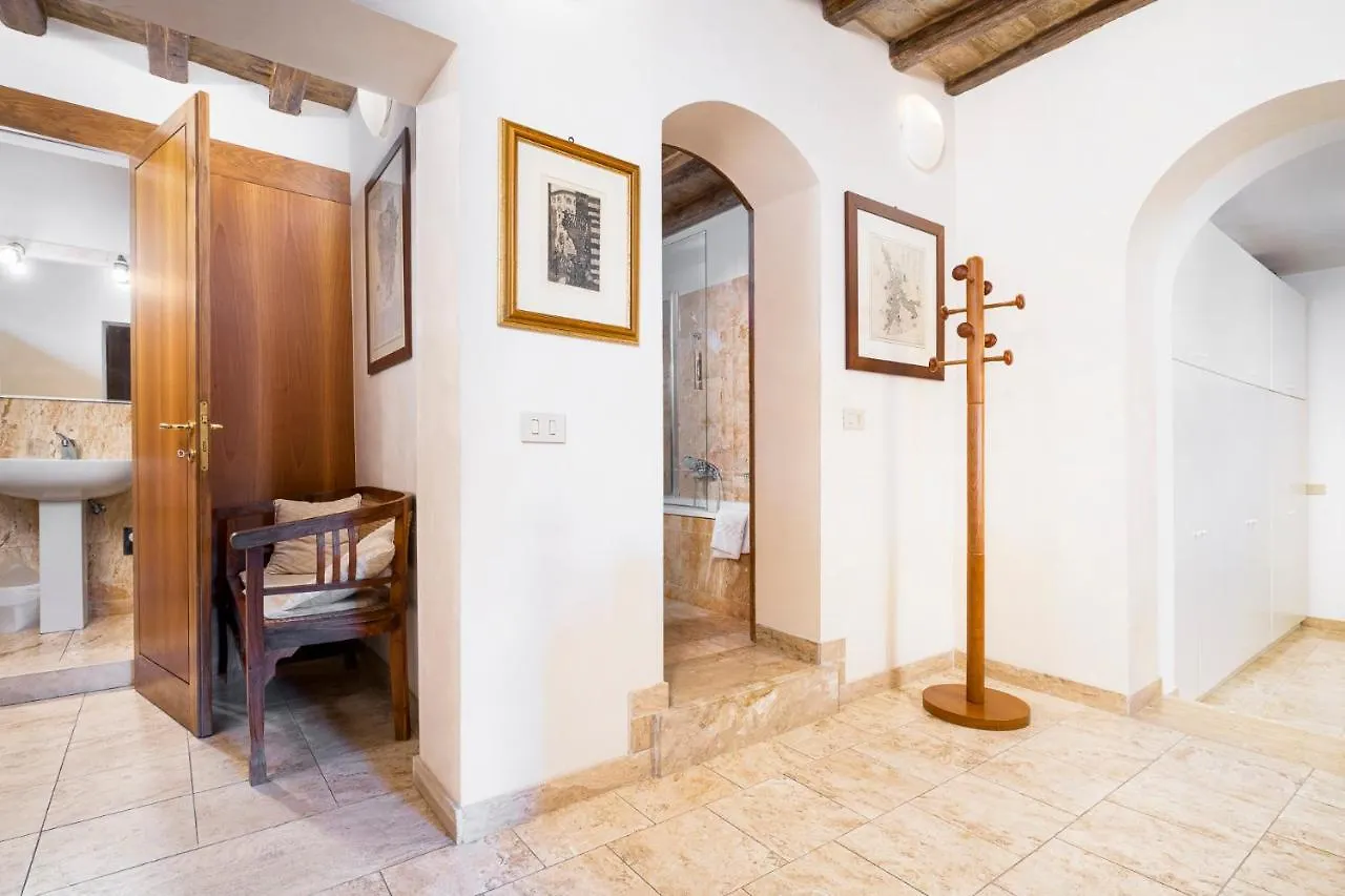 Apartament The Balcony Suite - Piazza Del Campo Siena