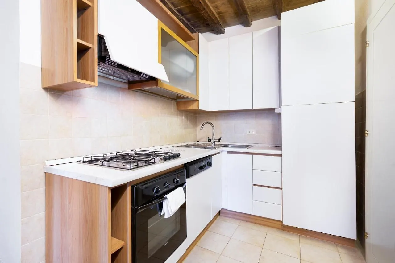The Balcony Suite - Piazza Del Campo Siena Apartament